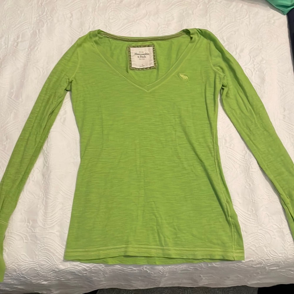 Green Abercrombie & Fitch long sleeve v-neck t-shirt